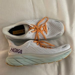 Hoka Clifton 8
